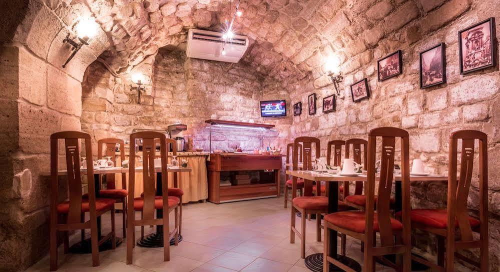 Hotel Louvre Sainte Anne Париж Екстериор снимка